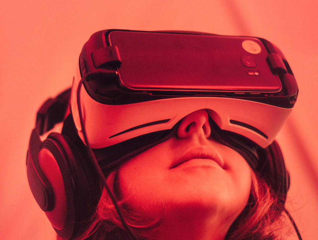 Virtual Reality Bodies in Shape